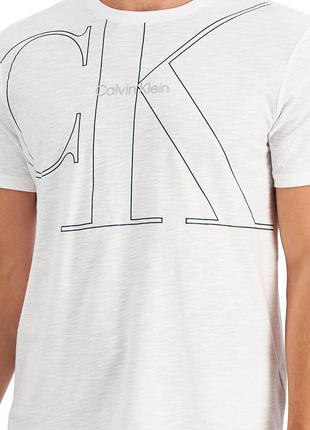 Оригинальная мужская базовая футболка calvin klein с логотипом белая2 фото