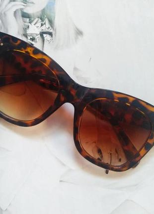 Солнцезащитные очки в стиле селин "сeline" леопард