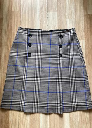 Сіра міні спідниця в клітинку