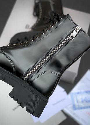 Black tractor side-zip boots чёрные женские ботинки с молнией бренд жіночі чорні ботінки тренд3 фото