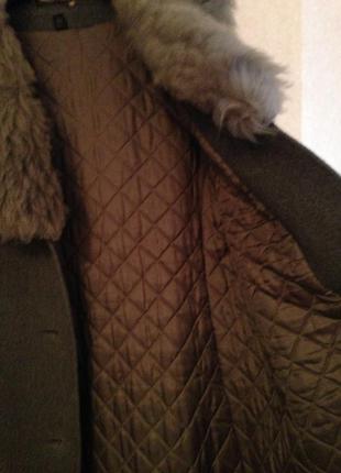 Шерстяное пальто с мехом ламы3 фото