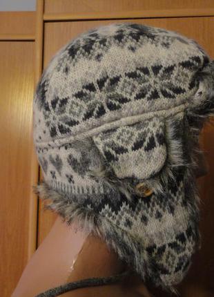 Шикарна шапка з плетеним верхом