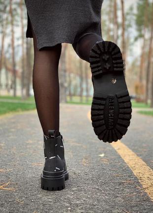 All over logo boots black женские черные демисезонные брендовые ботинки жіночі чорні...