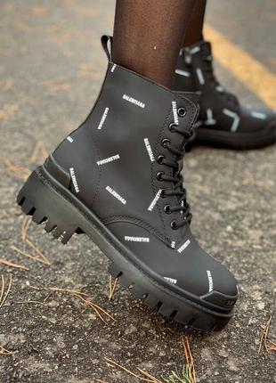 All over logo boots black женские черные демисезонные брендовые ботинки жіночі чорні...