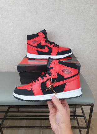 Черные с красным nike air jordan 1 retro high кроссовки мужские найк аир джордан ретро 1 высокие7 фото