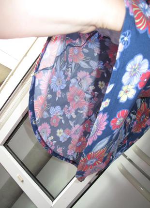 Гарнюще яскраве ефектне трикотажне плаття-туніка з популярним квітковим принтом2 фото