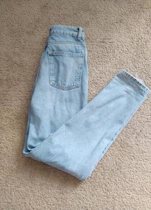 Стильные джинсы мом от denim co