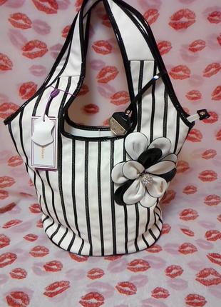 Фирменная сумочка