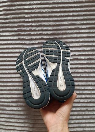 Кроссовки 4