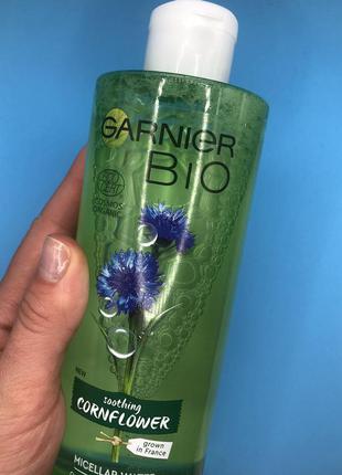 Мицеллярная вода с экстрактом василька для очистки кожи лица garnier bio