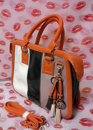 Уцінка фірмової сумки