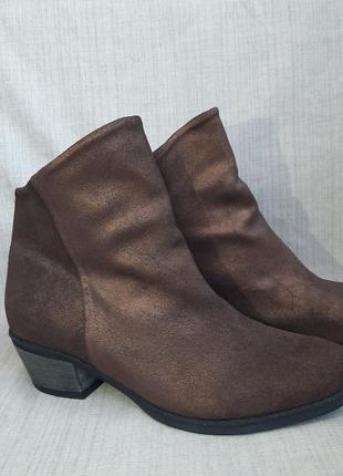 Шкіряні черевики 41 розмір.