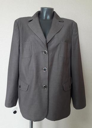 Удлиненный,стильный,мега качественный,12%тонкая шерсть, пиджак gelco,на 56/58р.1 фото