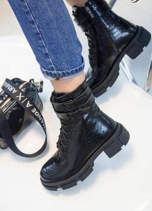 Лаковые черные кожаные ботинки на платформе (осень зима)1 фото