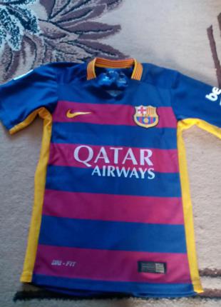 Футболка спортивна. підійде на 5-7рокіа