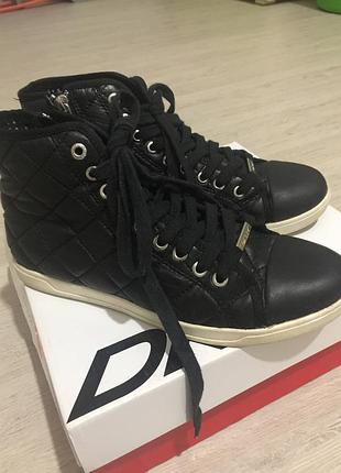 Круті кеди dkny