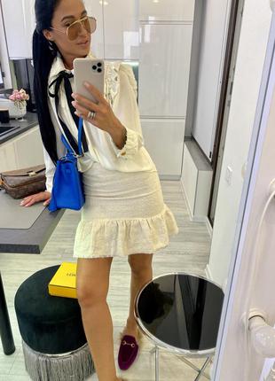 Шикарная бежевая твидовая плотная юбка с шерстью с воланом твид шёлк8 фото