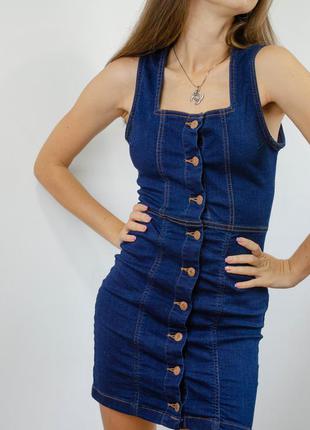 Parisian темно синее джинсовое мини платье с квадратным вырезом на пуговицах, короткое міні сукня3 фото