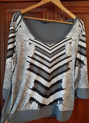 Сіра Блузка в квітковий принт