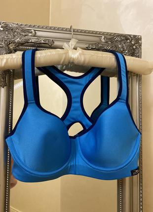 Бюстгальтер