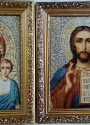 Венчальная пара икон-гобеленов спасатель и божая мать в рамах
