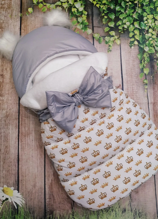 Конверт - спальник на выписку плащевка с бубоном деми, зима, разные цвета