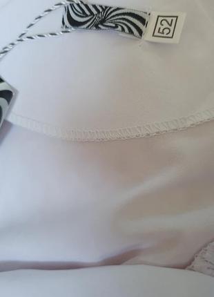 Біле плаття із завищеною талією4 фото