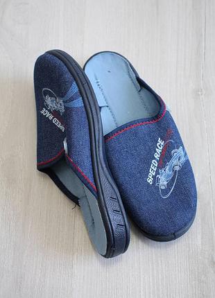 Тапочки темні без задника 