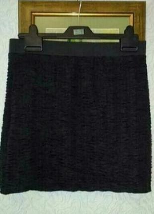 Черная мини юбка бандо из фактурной ткани