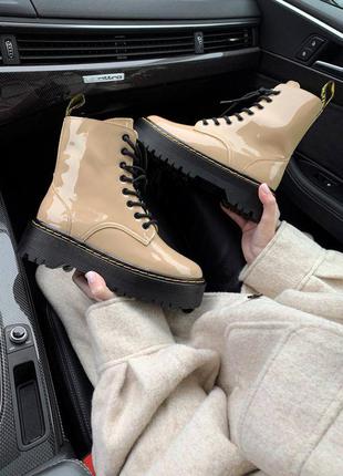 Ботинки женские демисезонные доктор мартинс dr martens premium beige