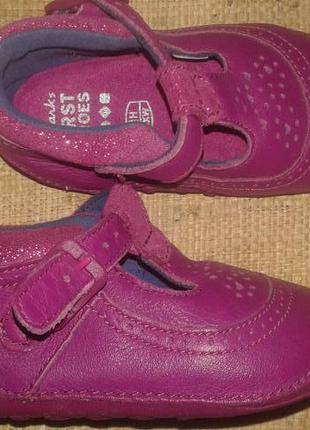 2.5-11.5 кожа clarks состояние новых