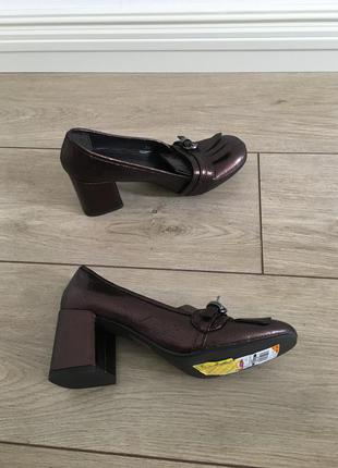 Туфли новые блочный каблук ортопедическая стелька