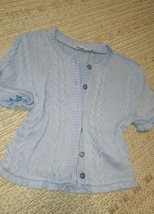 Трикотажный кроп-топ zara на пуговицах