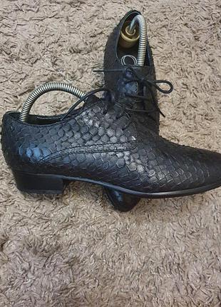 Туфлі donna carolina