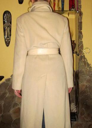 Пальто iblues от max mara fashion ,95% вержинская шерсть 5% кашемир,раз d-40, usa-10( м-l),лайковый7 фото