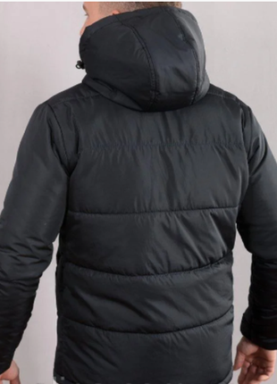 Зимняя мужская куртка из матовой плащевки темно-синяя со съемным капюшоном4 фото