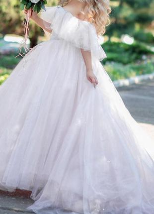 Казкову весільну сукню