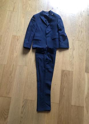 Брючний Костюм