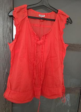 Красная блузка