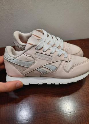 Кроссовки reebok classic