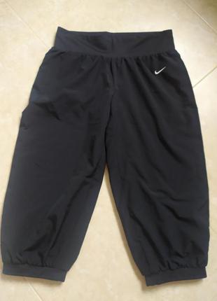 Бриджи спортивные nike dri - fit  ,s(42-44)