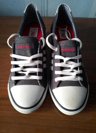 Кроссовки, сникерсы, кеды adidas neo.