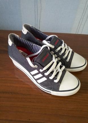 Кроссовки, сникерсы, кеды adidas neo.