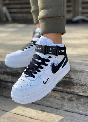 Женские демисезонные спортивные кроссовки nike air force