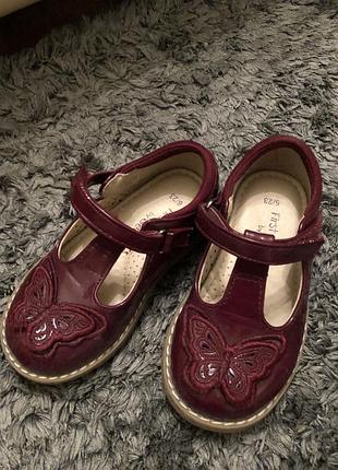 Туфли для девочки