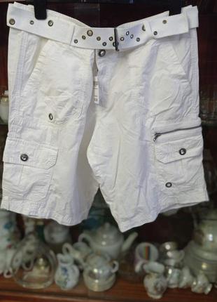 Женские белые шорты на ремне1 фото