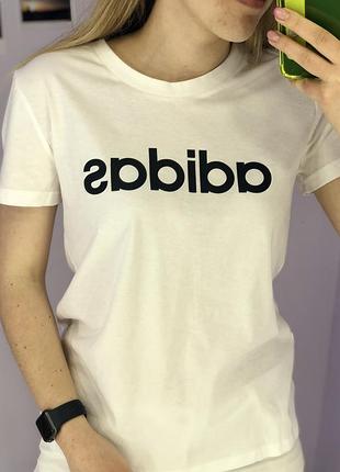 Футболка adidas