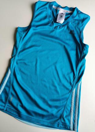 Яркая спортивная майка бренда, adidas