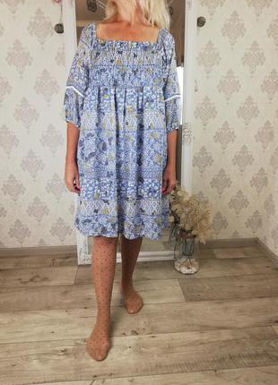 Фирменное хитовое милое платье с квадратным вырезом и широкими рукавами joyful