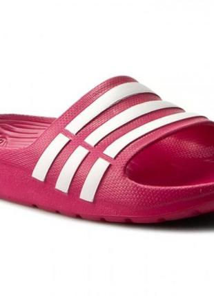 Дитячі рожеві сланці шльопанці adidas duramo slide